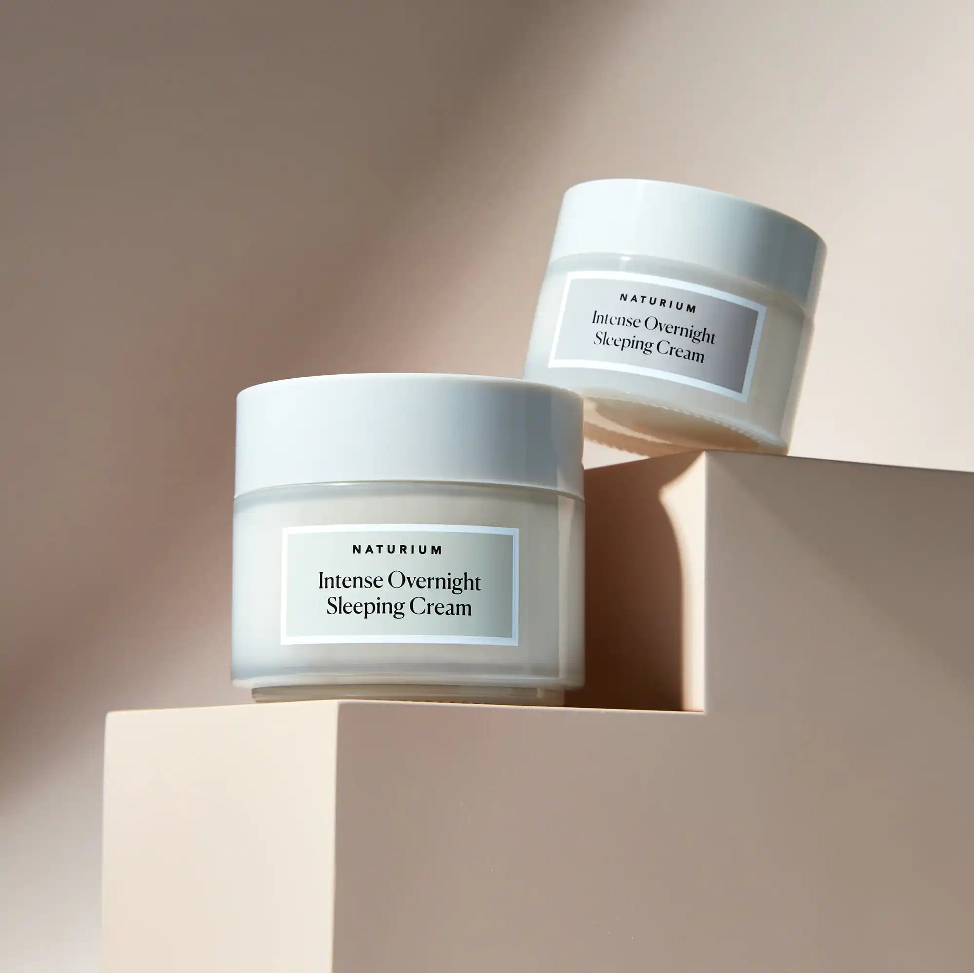 intense-overnight-sleeping-cream-jumbo-v5 11_18_2021_Naturium0552-crop.webp