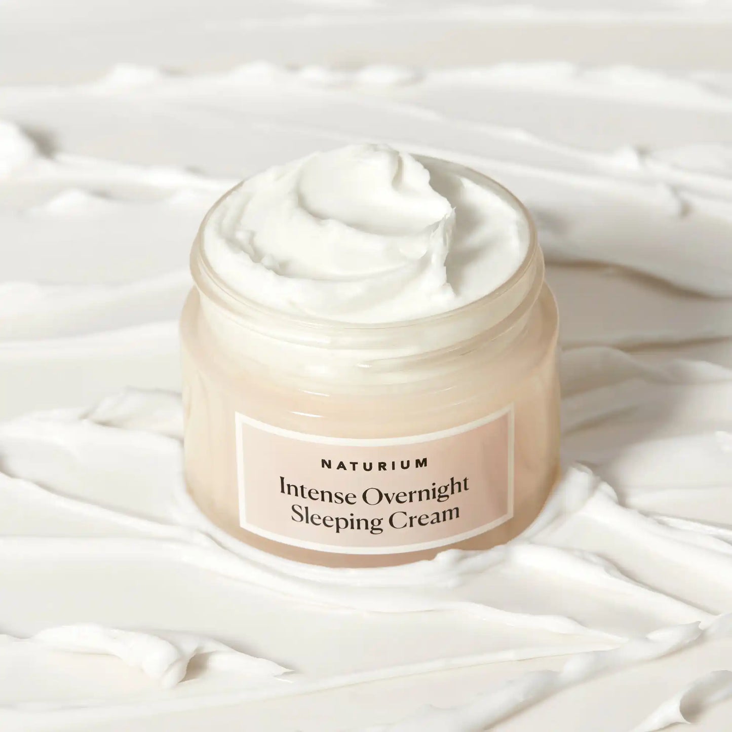 intense-overnight-sleeping-cream-d8 sleepingcream_0880-crop_1.webp